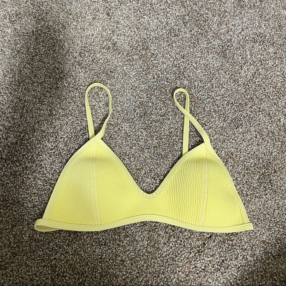 Triangl swim top size small